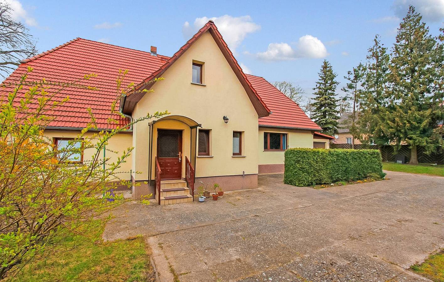 Ganze Ferienwohnung, Modernes Apartment am See mit Parkplatz und WiFi in Roggentin (Mirow), Mirow