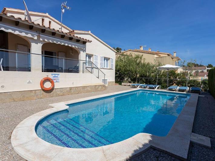 Casa de vacaciones para 6 personas, con terraza y piscina - 1
