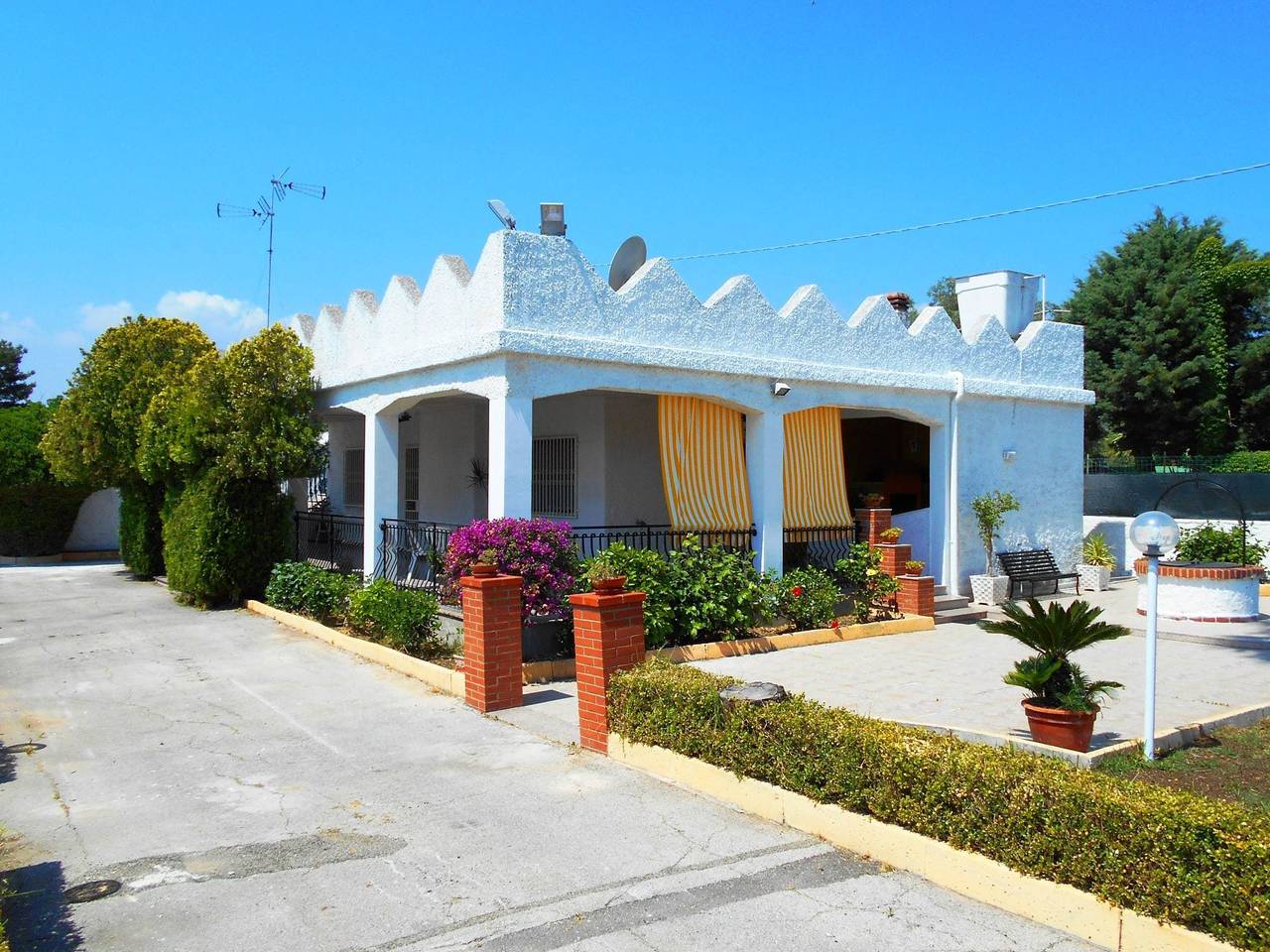 Vacation Rental for 5 Guests in Syracuse, Syracuse Province