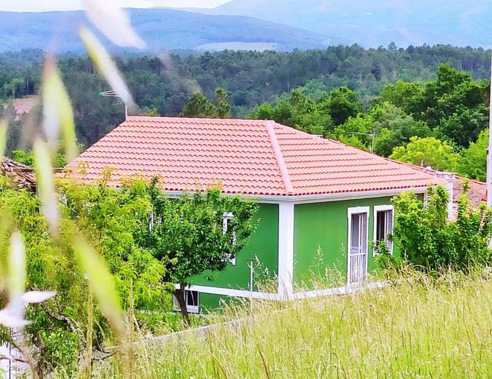 Apartamento para 4 personas, con jardín en Ribeira Sacra