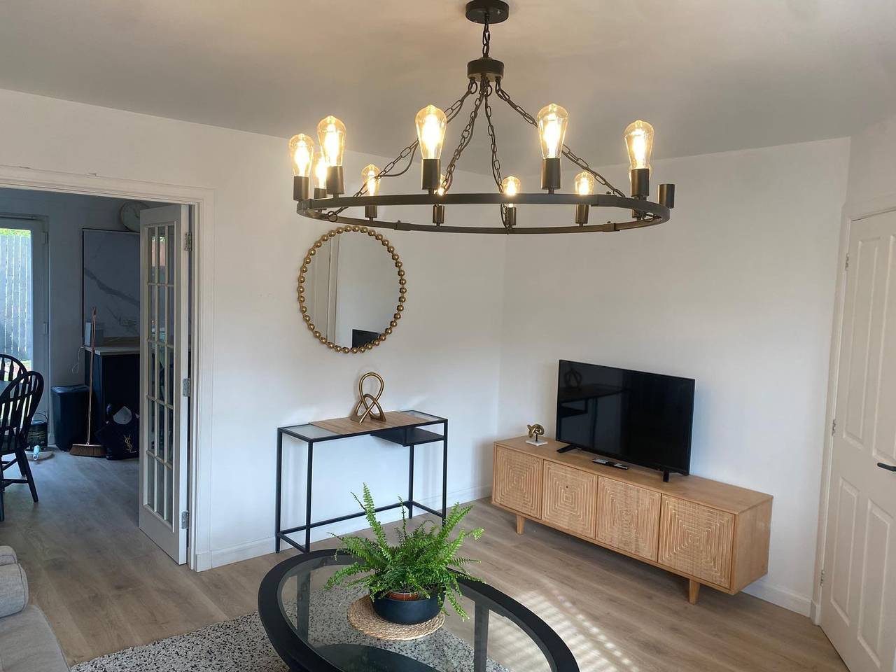 Modern 3 bed home by Glasgow airport in Renfrewshire
