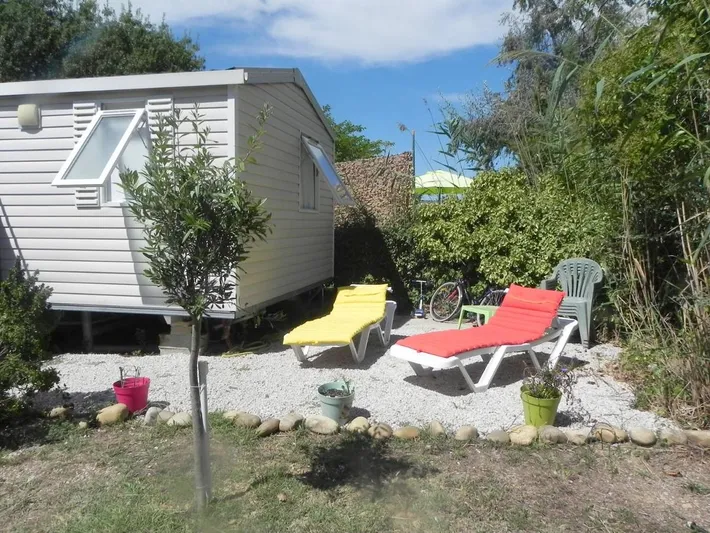 Camping para 7 personas, con vistas además de terraza y piscina - 1