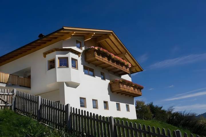 Agriturismo per 6 persone, con Balcone e Giardino in Val d'Ultimo