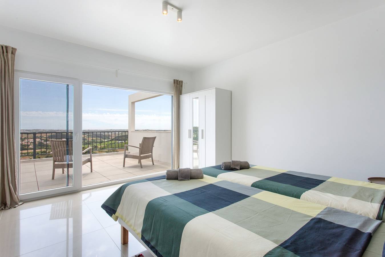 Hel lejlighed, Emerald Room with Shared Pool and Shared Terrace in Lourinhã, Lissabon Distrikt