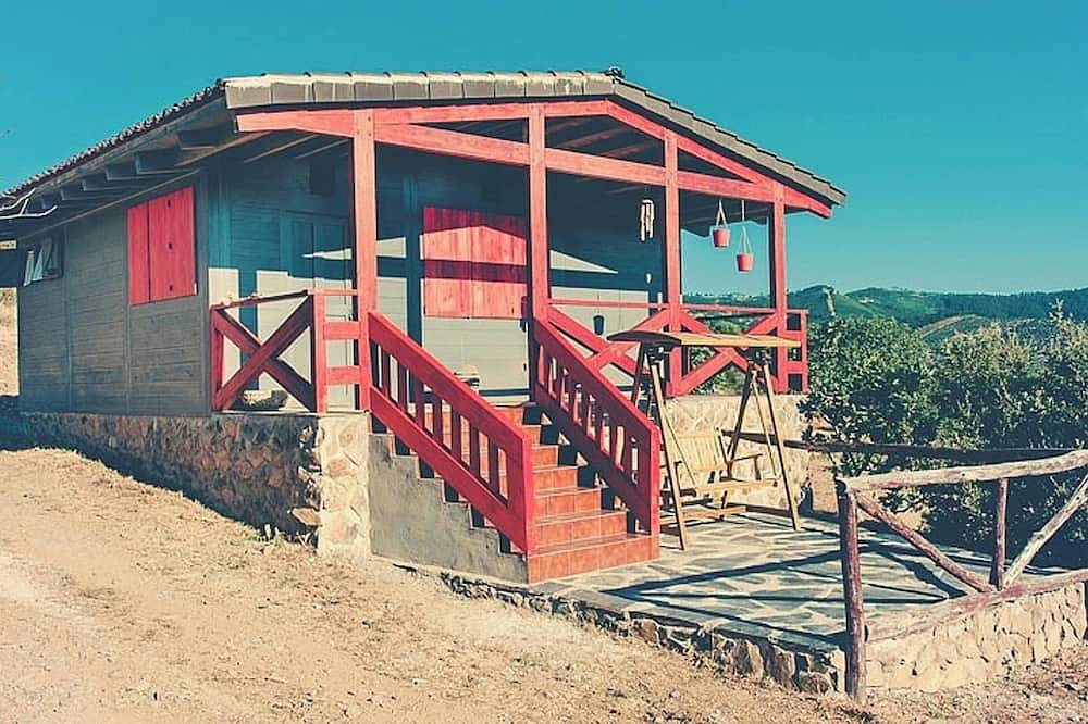 Homerez - Charming house in Cañamero with pool and mountain view in Cañamero, Cáceres Region