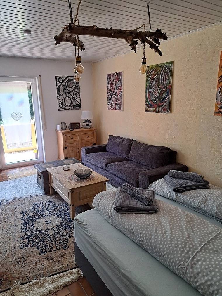 Hel ferielejlighed, Ferielejlighed for 2 personer med have in Ludwigswinkel, Palatinate