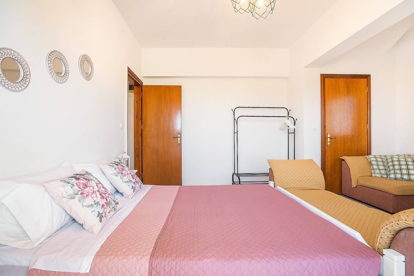 Vakantiehuis "La Christine" met zeezicht, 2 balkons & Wi-Fi, foto 14