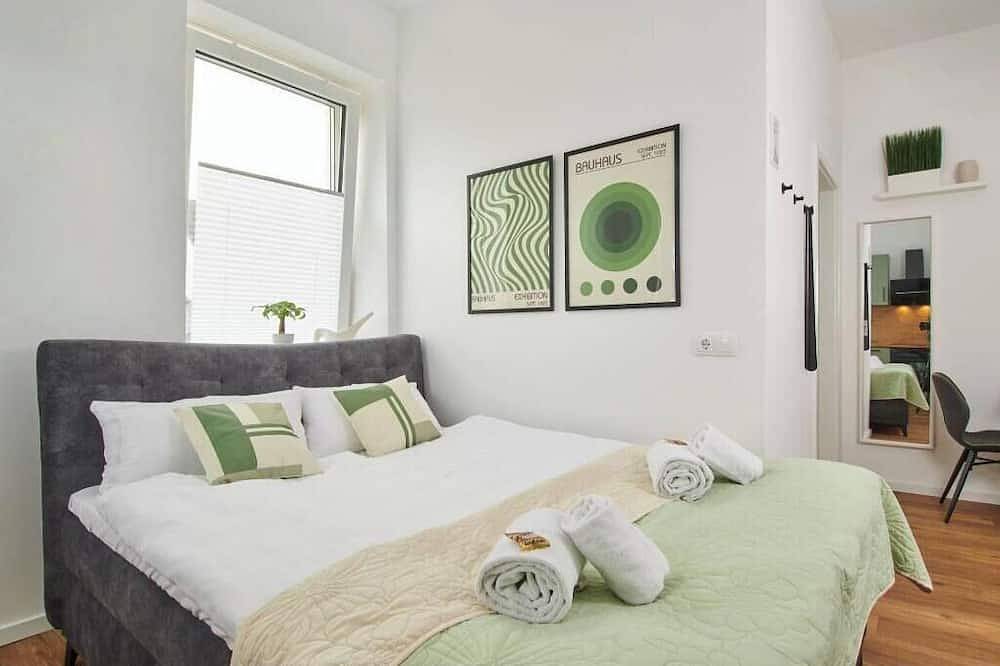 Ganze Wohnung, Homeme 8 | Netflix | Küche | Parkplatz | Smart Tv in Bad Oeynhausen, Wiehengebirge