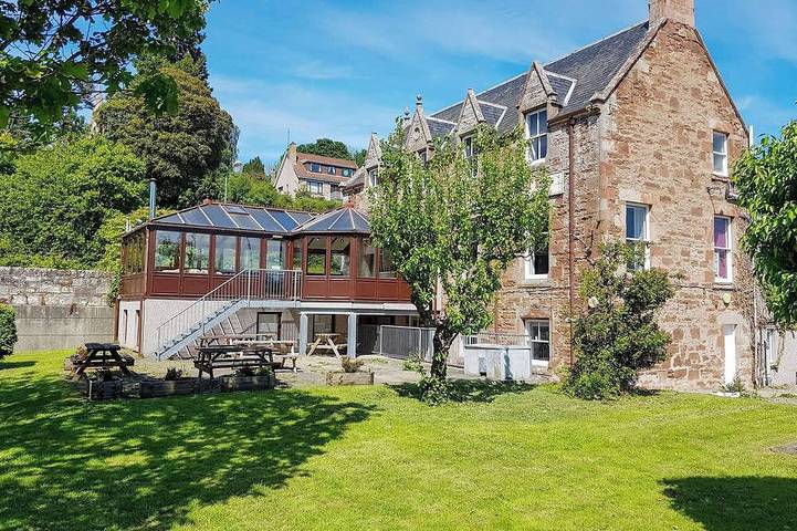 Cottage for 6 people, with garden, with pets in Moray Firth