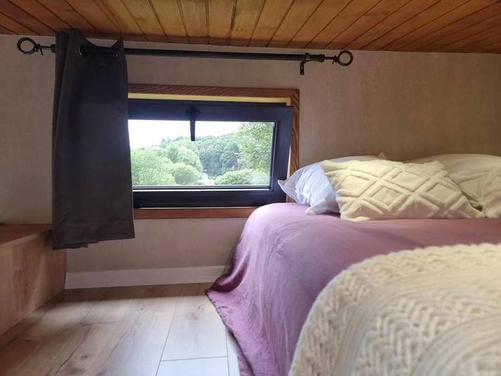 Gîte pour 2 personnes, avec terrasse ainsi que vue et jardin, animaux acceptés à Valmont - 3