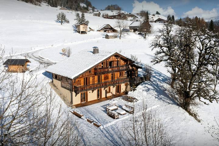 Gîte pour 10 personnes, avec jardin et sauna, adapté aux familles à Saint-Nicolas-la-Chapelle - 2
