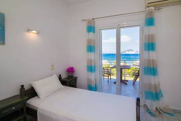 Apartment for 2 People in Keri, Laganas, Photo 2