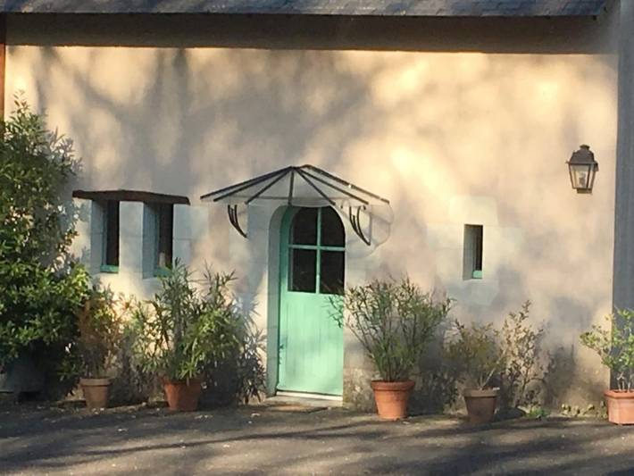 Location de vacances pour 6 personnes, avec piscine ainsi que vue et jardin, animaux acceptés à Baugé-en-Anjou - 4