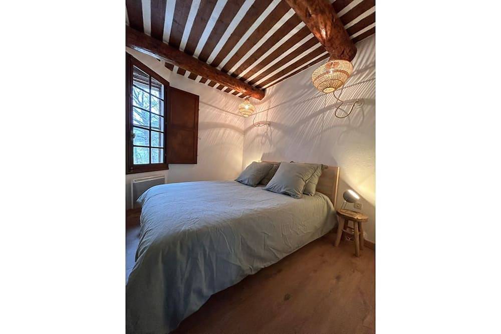 Entire apartment, Appartement en Résidence, Pied des Ocres, Rustrel in Rustrel, Parc naturel régional du Luberon