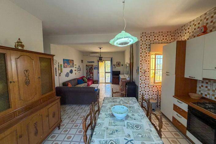 Maison d’hôte pour 6 personnes, avec terrasse et jacuzzi, animaux acceptés à Tel Aviv