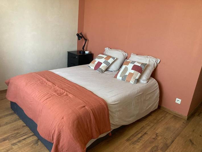 Gîte pour 2 personnes, avec jardin ainsi que vue et terrasse à Renwez - 3