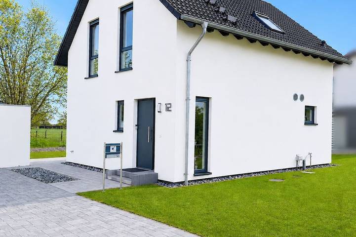 Ferienhaus für 8 Personen, mit Terrasse und Garten in Klausdorf
