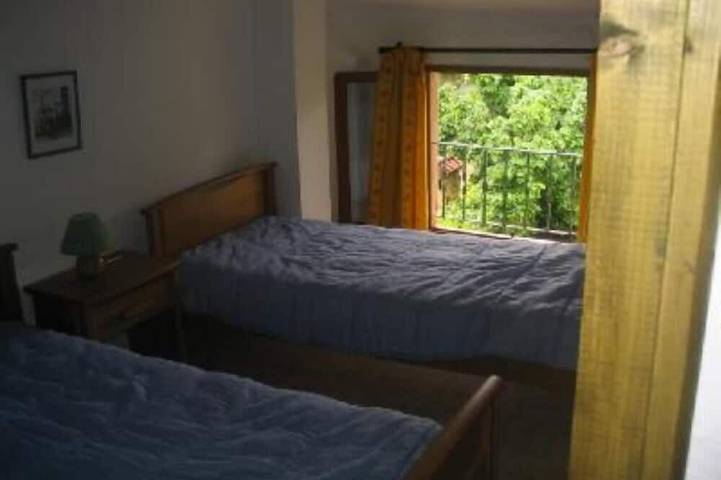 Location de vacances pour 4 personnes, avec piscine ainsi que terrasse et jardin à Flassan - 2