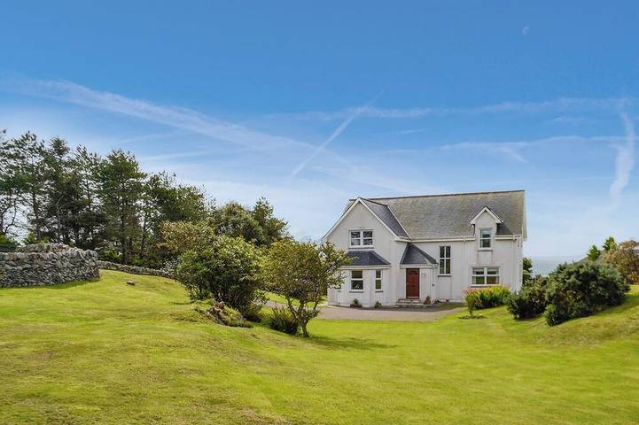 Log cabin for 8 people, with garden in Portpatrick