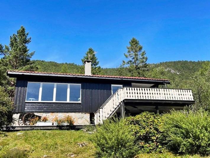 Ferienhaus für 4 Personen, mit Balkon und Terrasse in Bremanger