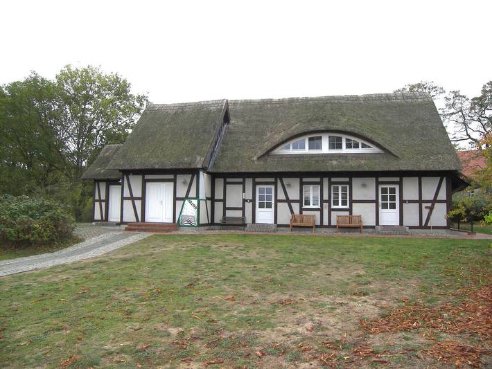 Ferienwohnung für 6 Personen, mit Terrasse und Sauna sowie Garten, kinderfreundlich in Benz - 3