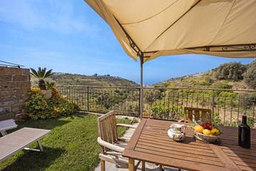 Casa Vacanza per 5 Persone in Pompeiana, Provincia di Imperia, Foto 1