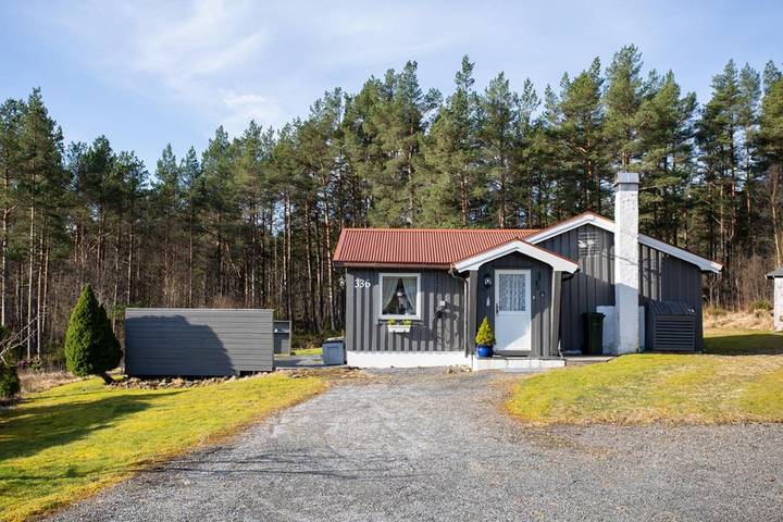 Lodge für 2 Personen, mit Ausblick und Garten in Eide