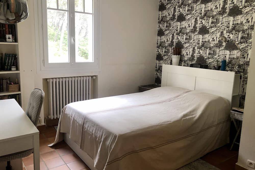 Charakterhaus für 8 - 10 Personen in einem Aix-Pinienwald in Le Tholonet, Aix-en-Provence und Umgebung