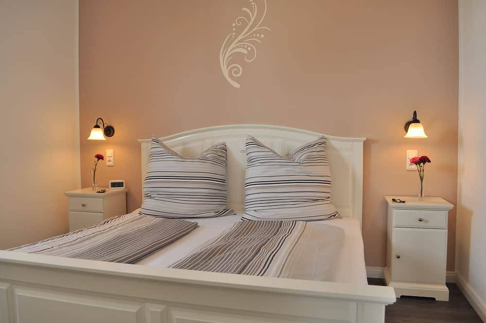 Cozy vacation home with 2 separate living units in the Thuringian Forest in Gehlberg, Rennsteig (weg)