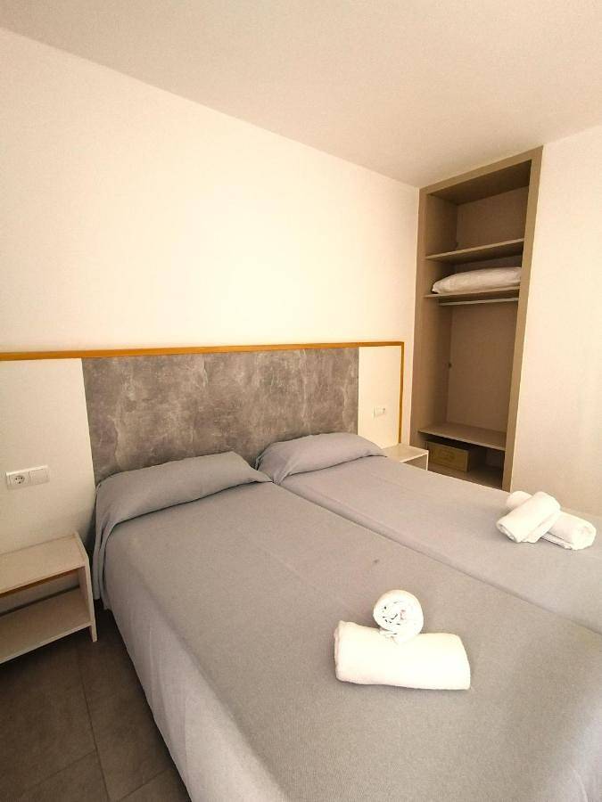 Appartement entier, Apartamentos Marian in Ocean Beach Ibiza, Sant Antoni de Portmany