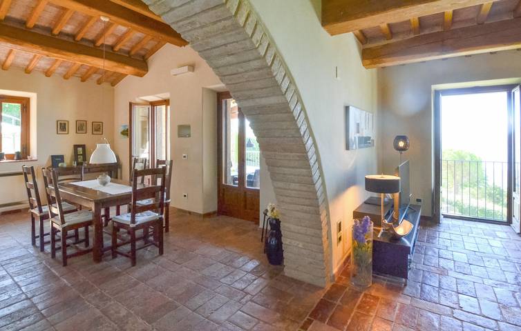 Refugio junto al río con piscina y WiFi in Lisciano Niccone, Valtiberina