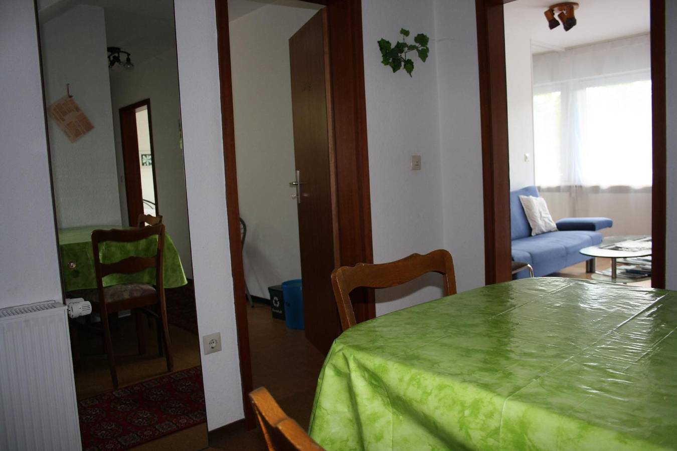 Ganze Ferienwohnung, Schöner Ausblick und ruhiger Lage in Burladingen, Neckar-Alb