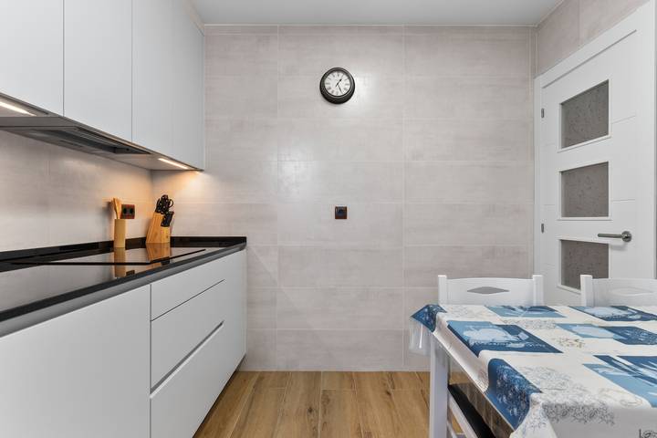 Apartamento inteiro, Apartamento 'Comarca del Sella' com Vista Montanha e Wi-Fi in Arriondas, Costa Verde (Espanha)