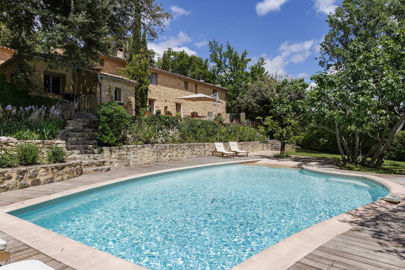 Pool, Villa La Colline, beautiful view of Mt Ventoux in Suzette, Vaucluse