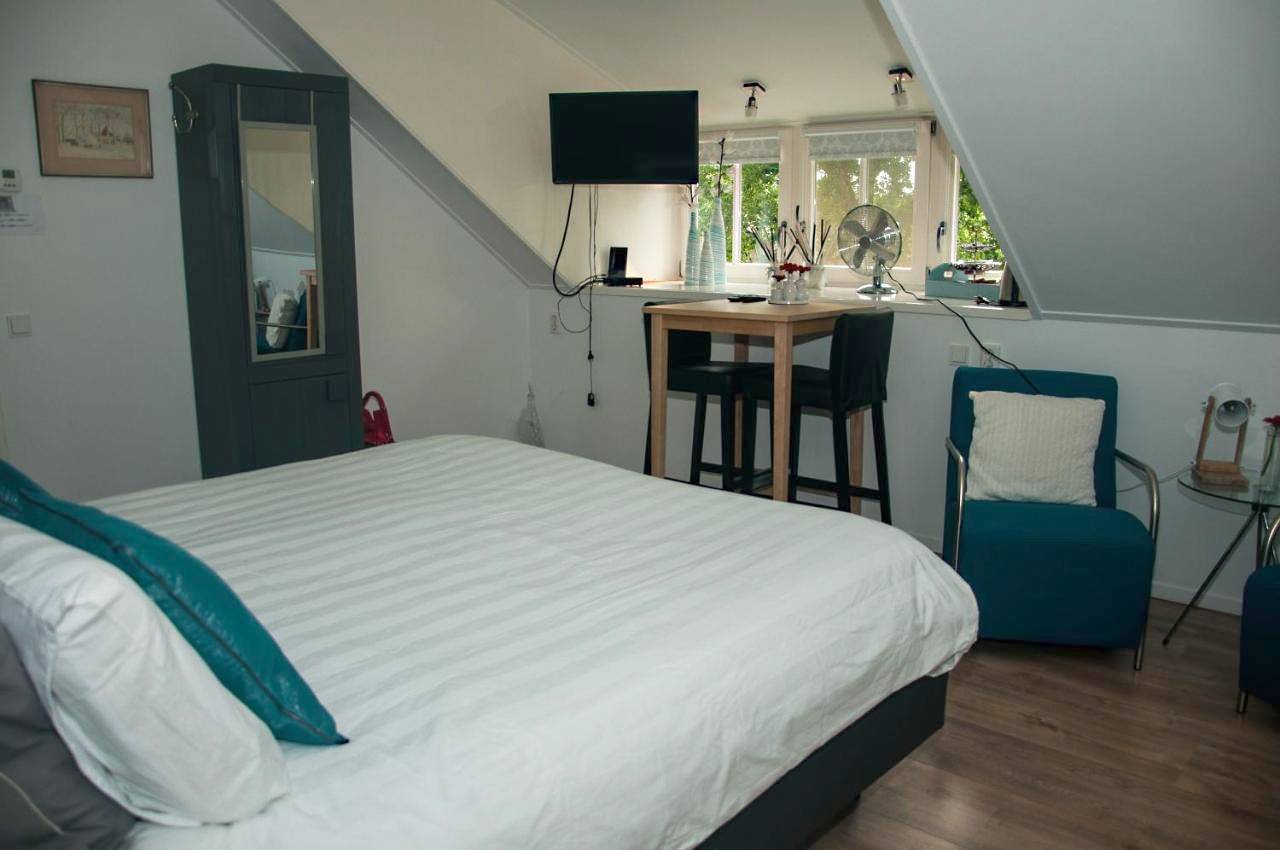 Double or Twin Room with Private Bathroom in Zwolle, Regio Zwolle