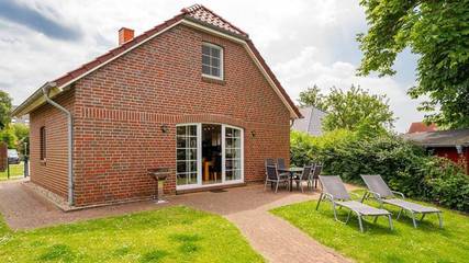 Ferienhaus für 6 Personen, mit Garten und Terrasse, mit Haustier in Krummhörn