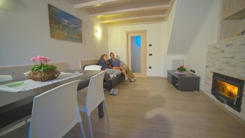 Hütte für 6 Personen, mit Whirlpool und Garten in Ledro - 4