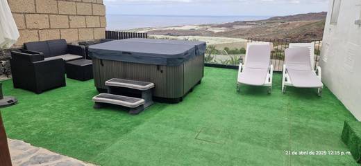 Camping pour 4 personnes, avec jardin et jacuzzi aux Canaries