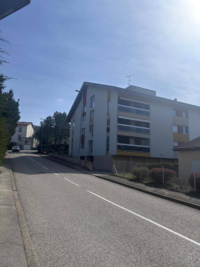 Gîte pour 2 personnes, avec vue et terrasse à Oyonnax - 3
