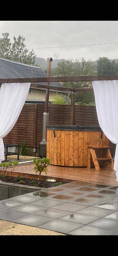 Chalet para 14 personas, con terraza además de jardín y vistas - 1