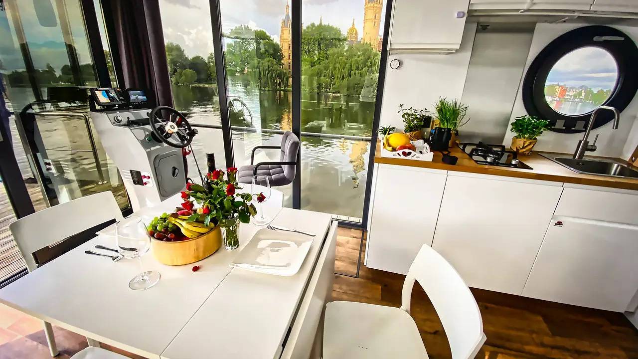 Boot für 6 Personen (24 m²) in Schwerin in Schwerin, Schweriner See