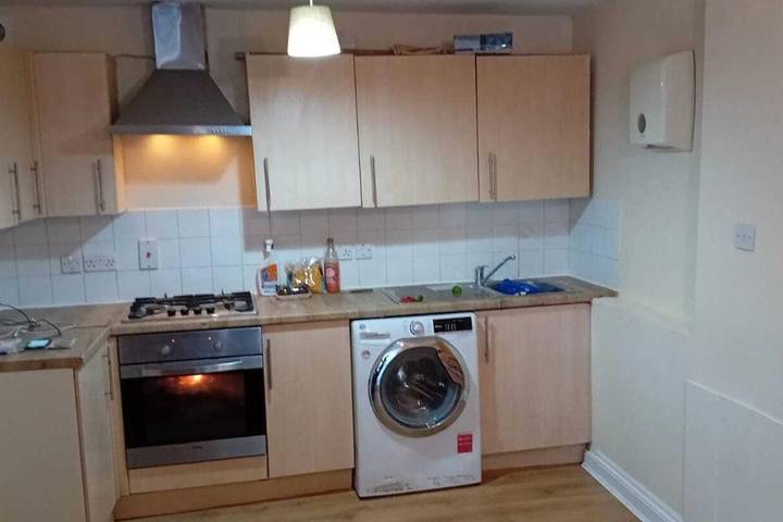Holiday letting for 3 people, with garden, with pets in London