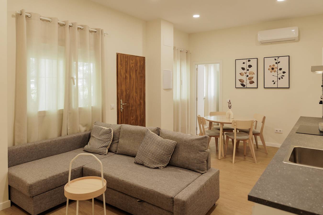 Entire apartment, Exclusive 2-Bedroom Apartment in Central Seville in San Pablo-Santa Justa, Sevilla