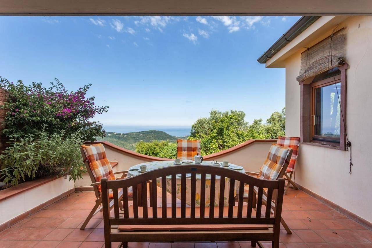 Five-Bedroom House in Magomadas, Planargia