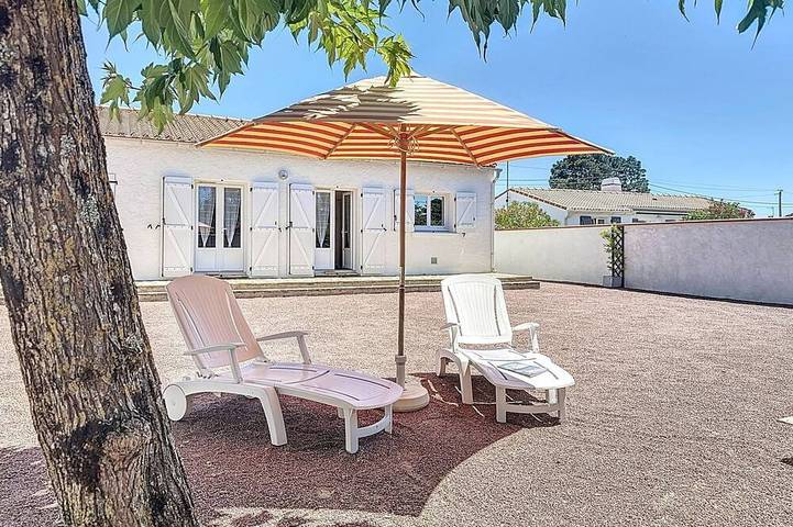 Location de vacances pour 4 personnes dans Grande plage de Tharon