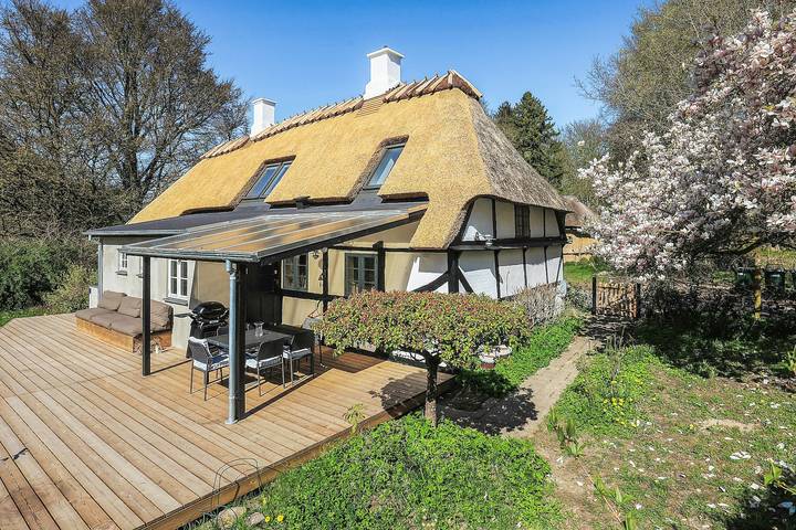 Ferienhaus für 8 Personen, mit Terrasse und Garten