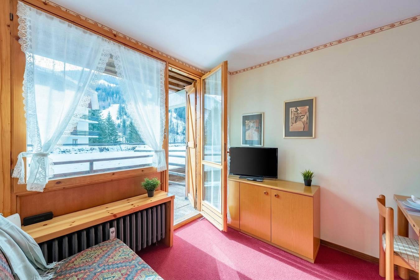 Entire apartment, Studio Valleverde 4D in Sestriere, Via Lattea
