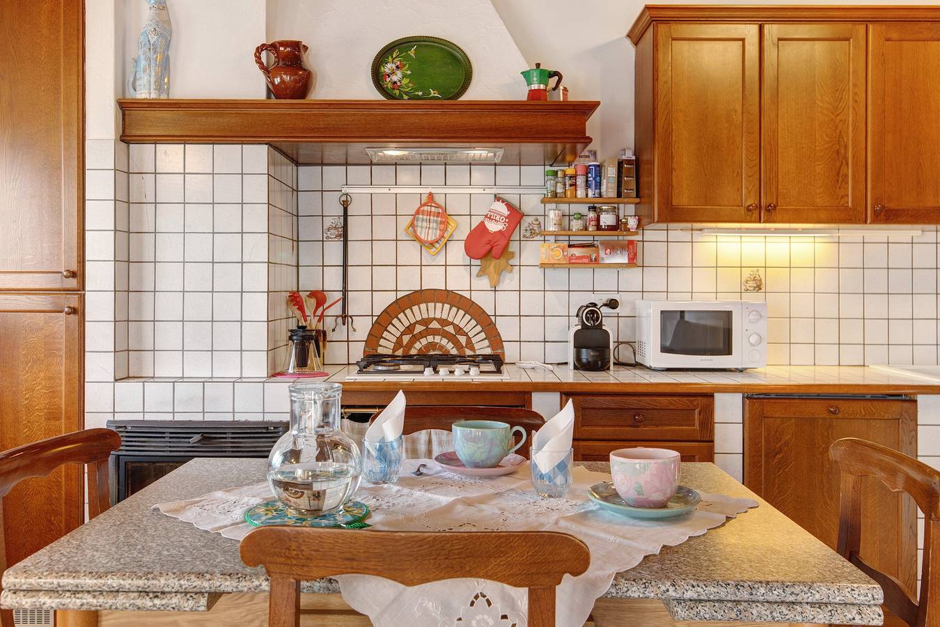 Ferienhaus 'Grace House' mit Bergblick, Gemeinschaftsterrasse und Wlan in San Fedele Intelvi, Centro Valle Intelvi