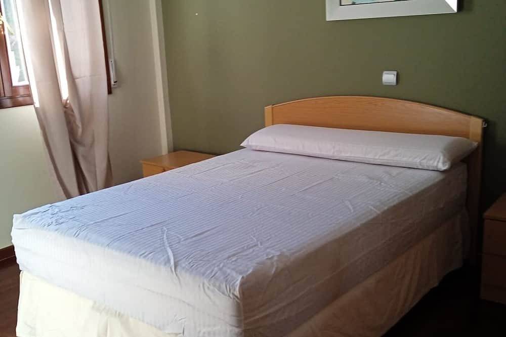 Entire apartment, Nuevo apto con piscina y parking in Mogro, Miengo