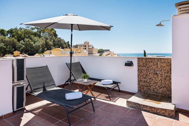 Loft voor 4 personen, met terras en zwembad in Benalmádena